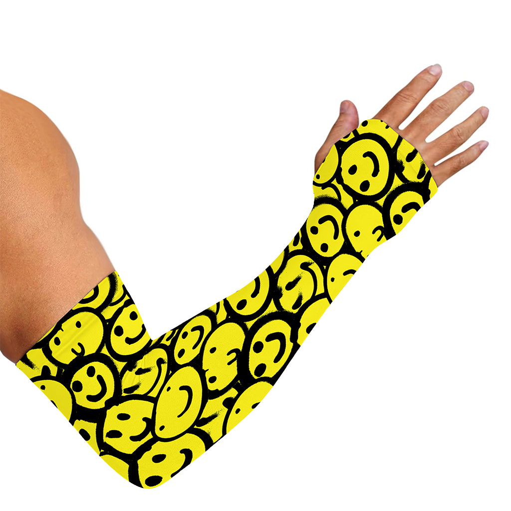 Graffiti Happy Emoji Pattern Print Sun Protection Arm Sleeves