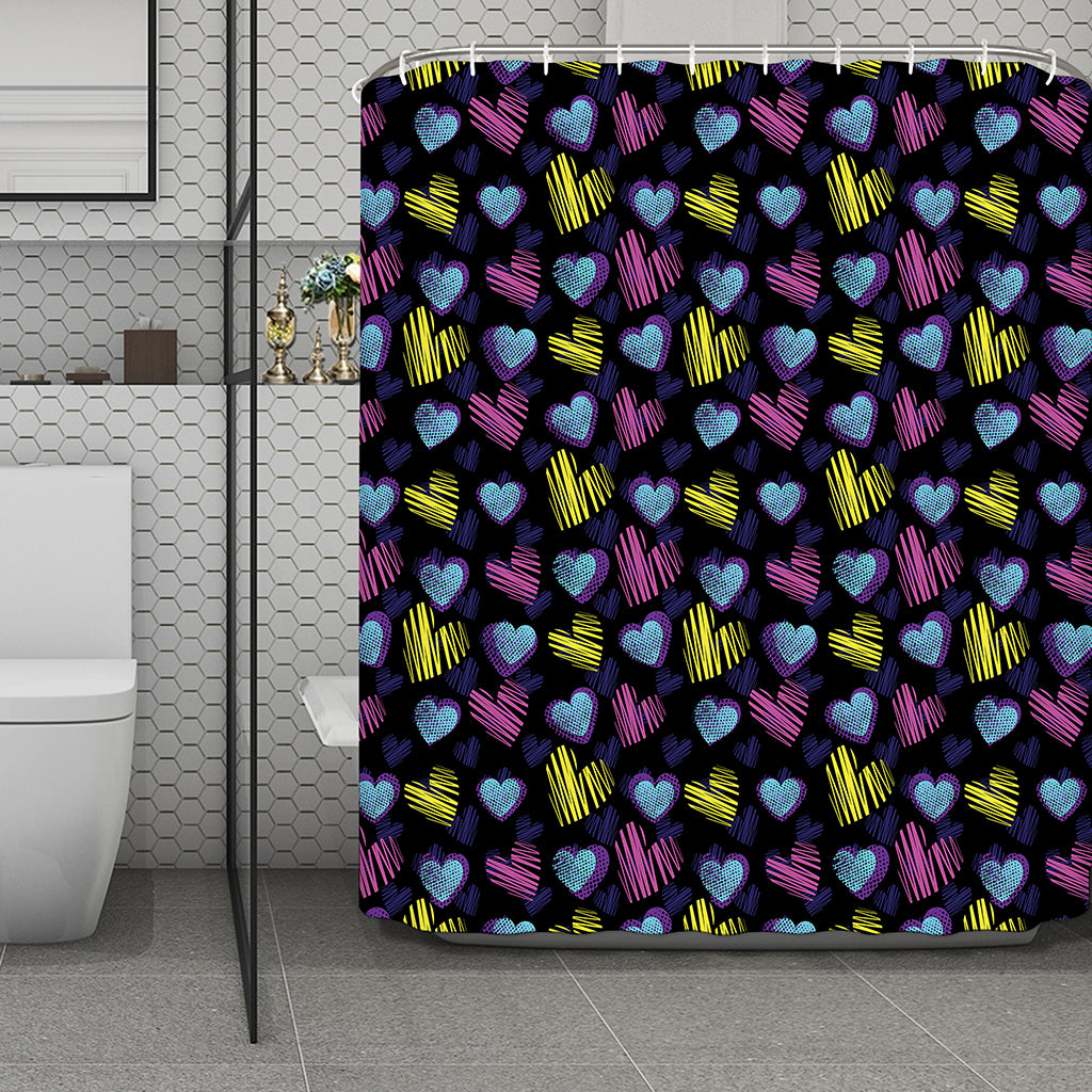 Graffiti Heart Pattern Print Polyester Shower Curtain