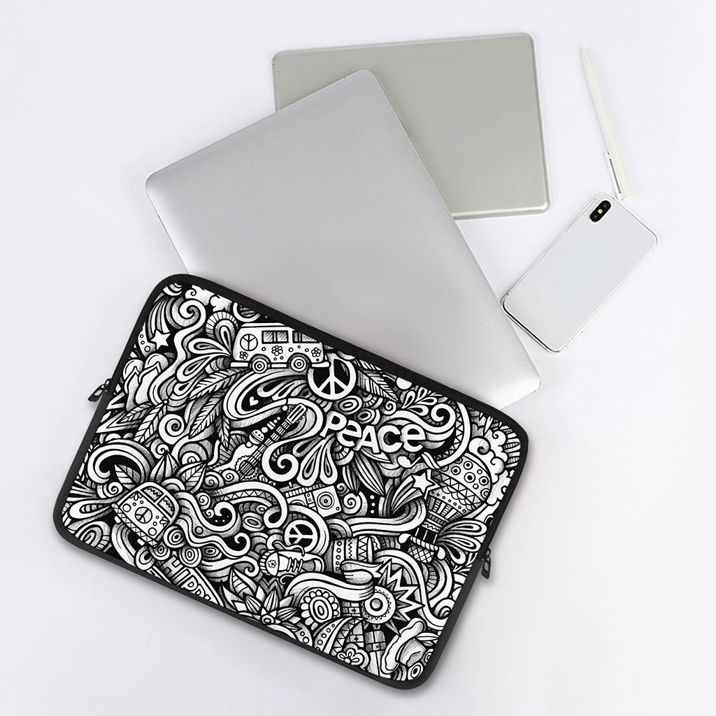 Graffiti Surfing Pattern Print Laptop Sleeve