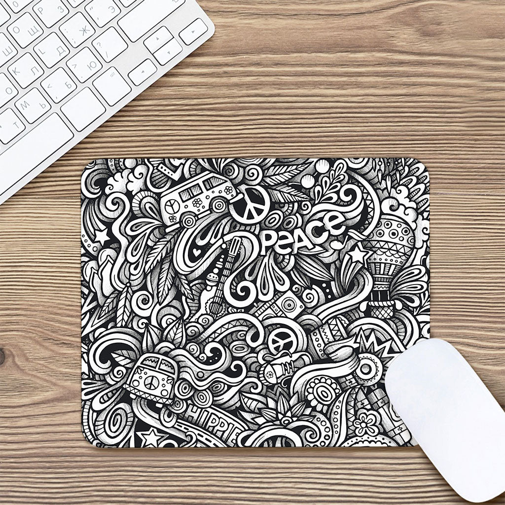 Graffiti Surfing Pattern Print Mouse Pad
