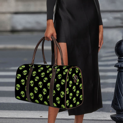 Green Alien Face Pattern Print Duffle Bag