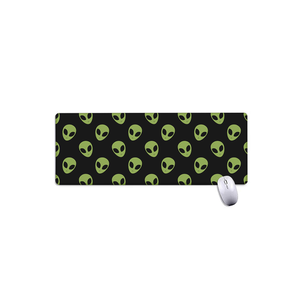 Green Alien Face Pattern Print Extended Mouse Pad