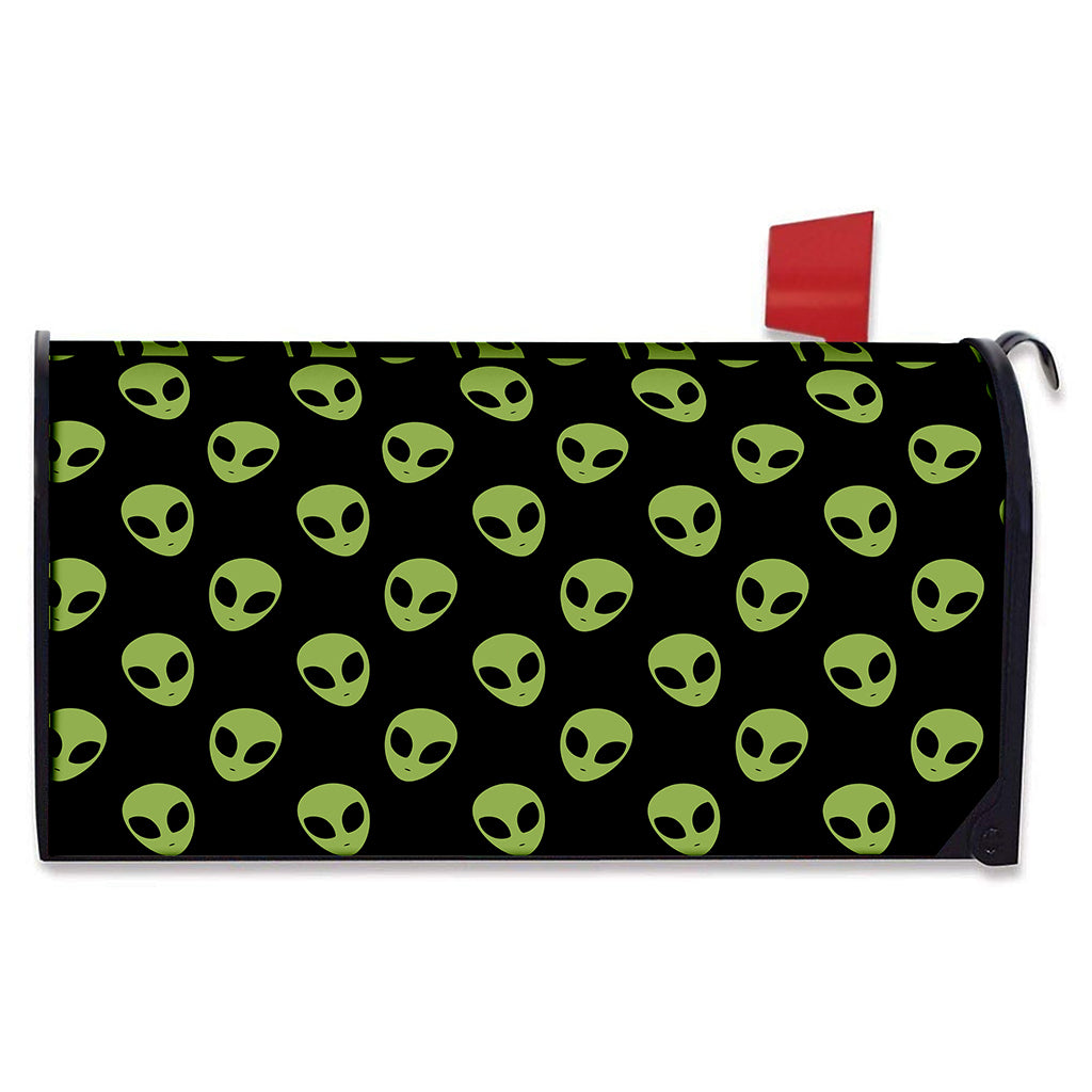 Green Alien Face Pattern Print Mailbox Cover