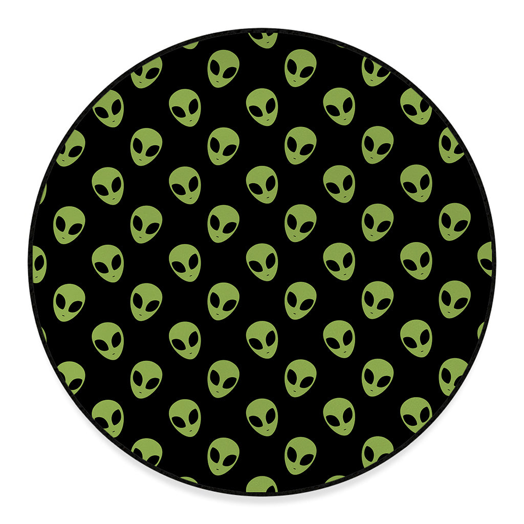 Green Alien Face Pattern Print Round Floor Mat