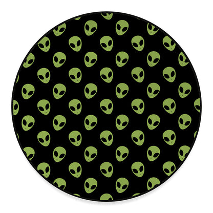 Green Alien Face Pattern Print Round Floor Mat