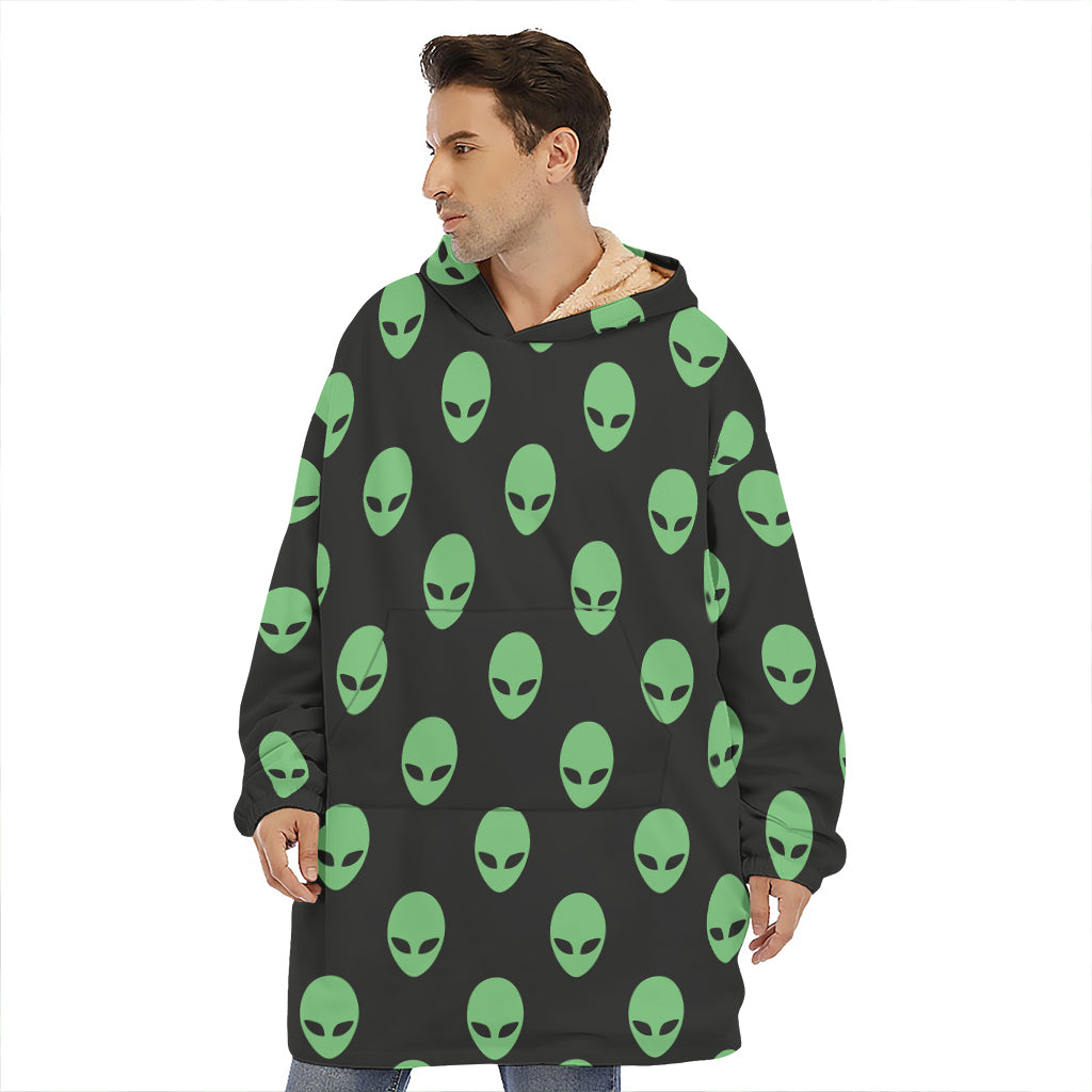 Green Alien Face Print Hoodie Blanket