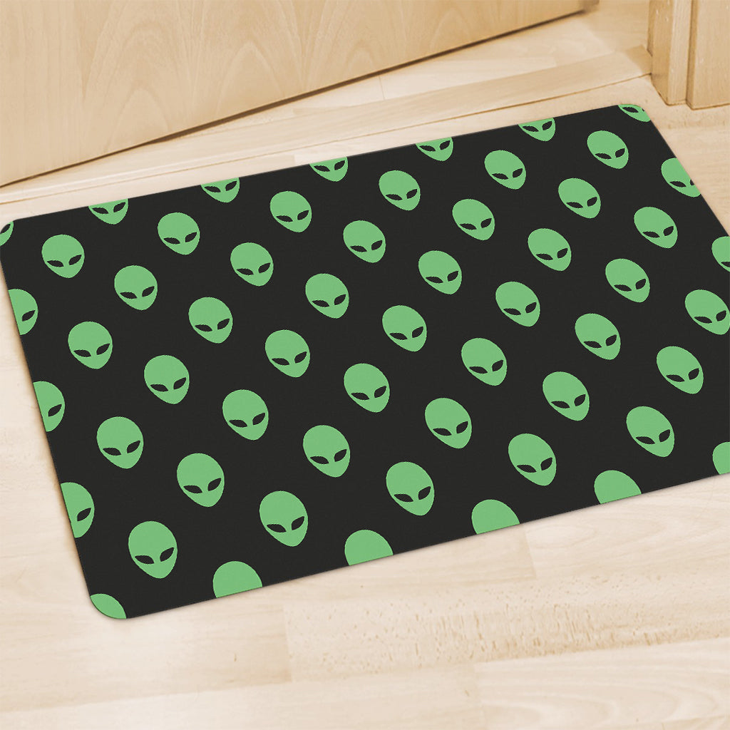 Green Alien Face Print Polyester Doormat