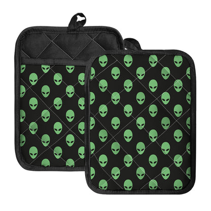 Green Alien Face Print Pot Holders With Pocket