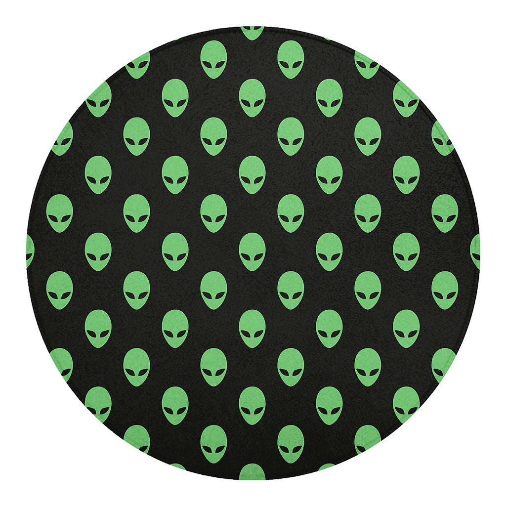 Green Alien Face Print Round Blanket