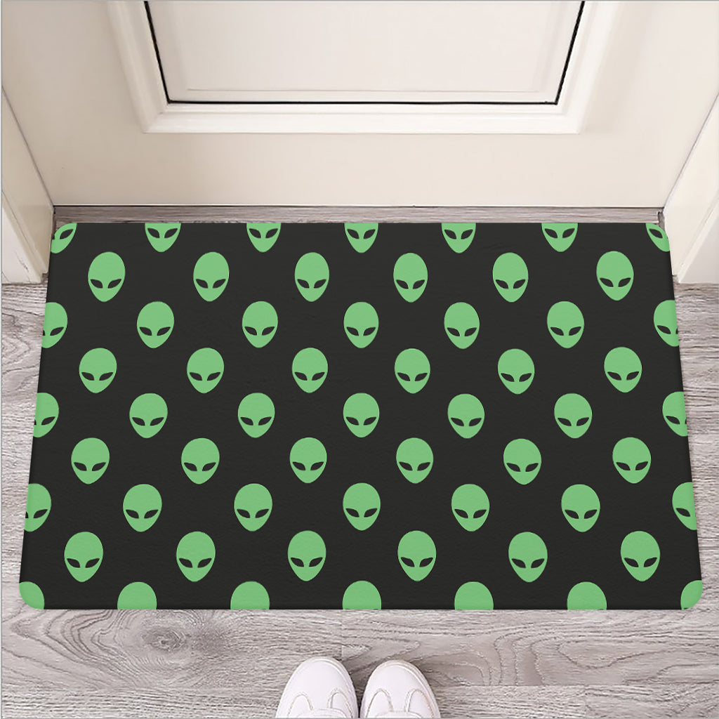 Green Alien Face Print Rubber Doormat