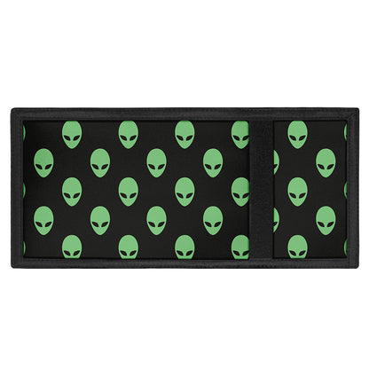 Green Alien Face Print Trifold Wallet