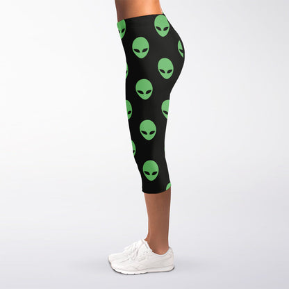 Green Alien Face Print Women's Capri Leggings