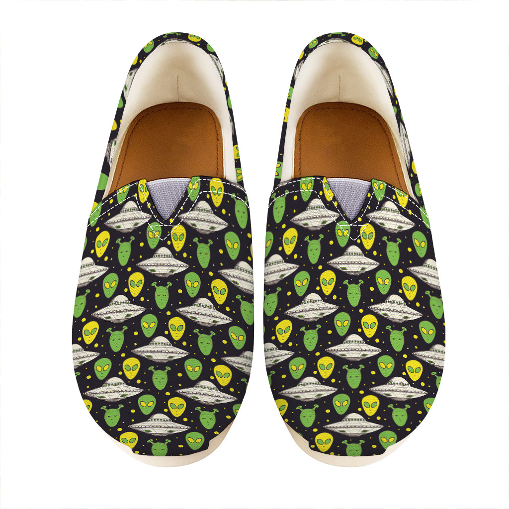 Green Alien UFO Space Print Casual Shoes