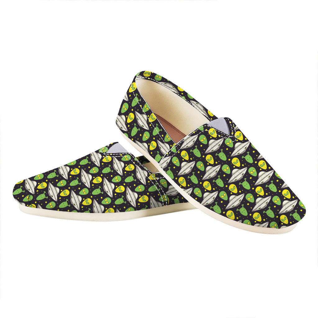 Green Alien UFO Space Print Casual Shoes