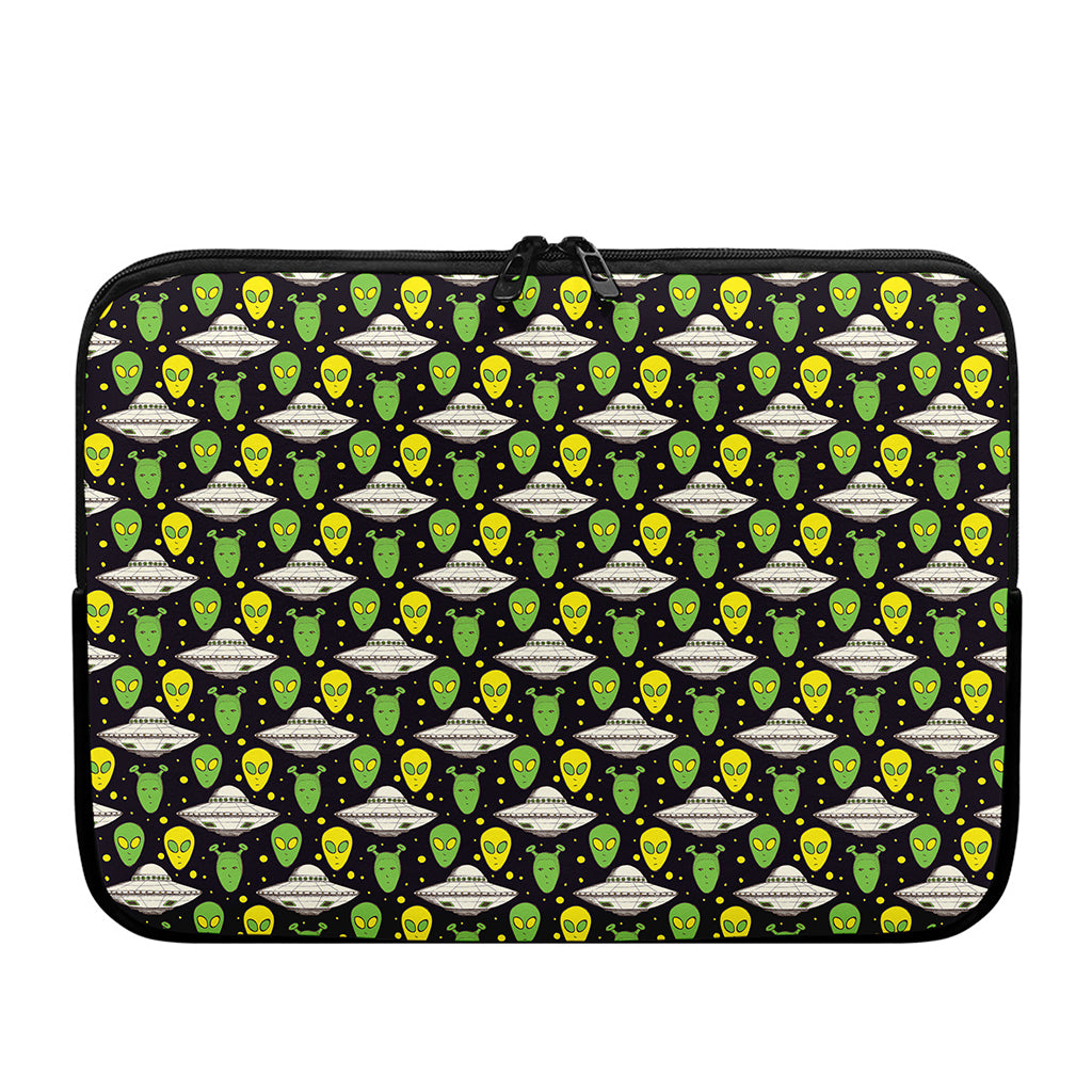 Green Alien UFO Space Print Laptop Sleeve