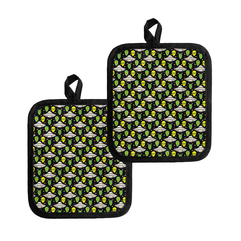 Green Alien UFO Space Print Pot Holders