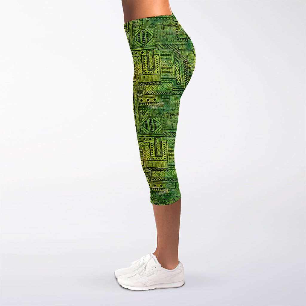 Green And Black African Ethnic Print Women's Capri Leggings