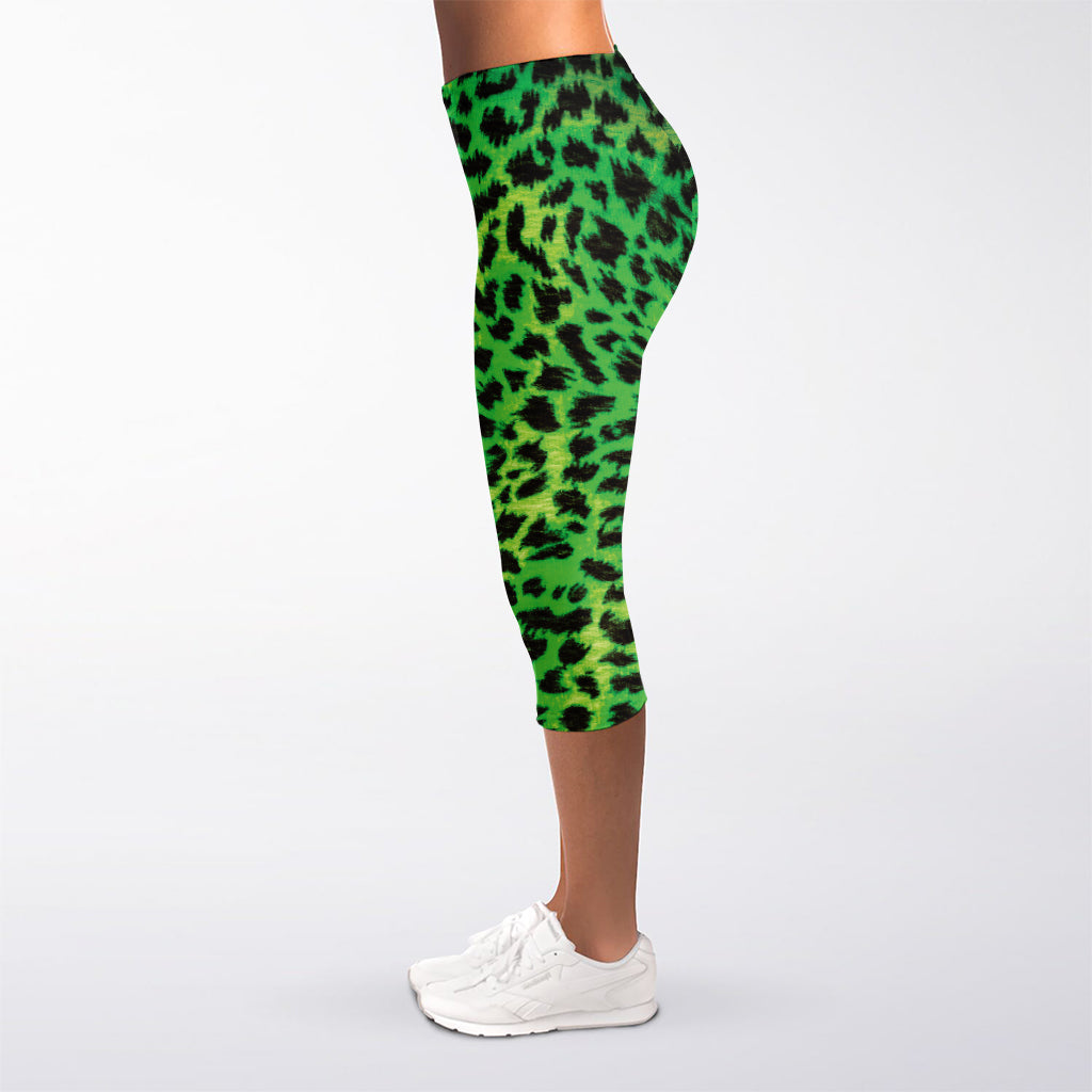 Green And Black Cheetah Print Women's Capri Leggings