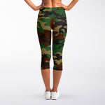 Green And Brown Camouflage Print Women's Capri Leggings