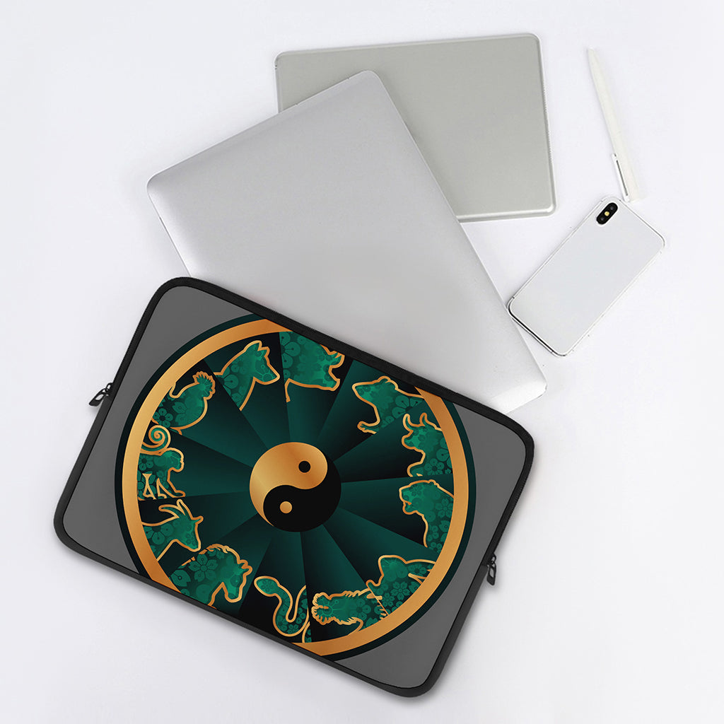 Green And Gold Chinese Zodiac Print Laptop Sleeve
