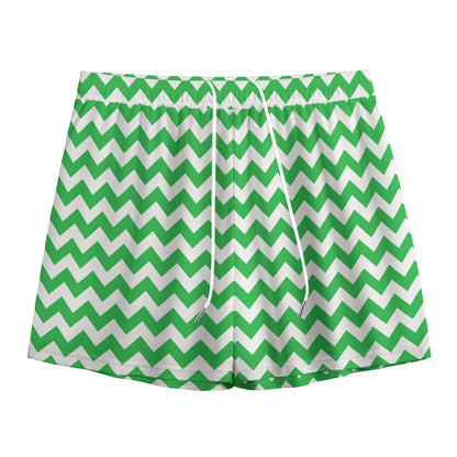 Green And White Chevron Pattern Print Mesh Shorts