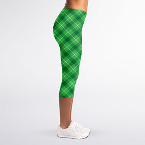 Green And White Plaid Pattern Print Women's Capri Leggings