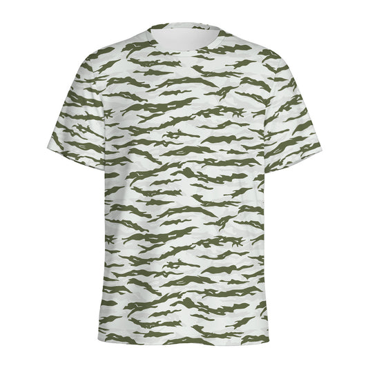 Green And White Tiger Stripe Camo Print Men's Sports T-Shirt