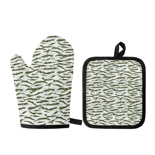 Green And White Tiger Stripe Camo Print Oven Mitt And Pot Holder Set