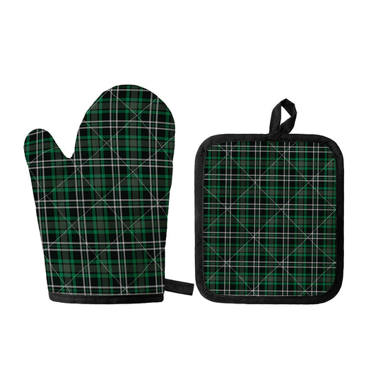 Green Black And White Tartan Print Oven Mitt And Pot Holder Set