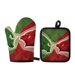 Green Bull And Red Bear Stock Print Oven Mitt And Pot Holder Set