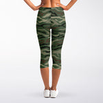 Green Camo Zebra Pattern Print Women's Capri Leggings