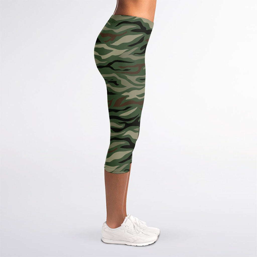 Green Camo Zebra Pattern Print Women's Capri Leggings