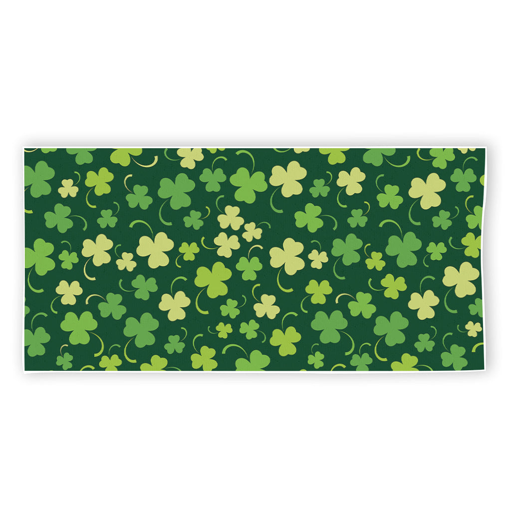 Green Clover Saint Patrick's Day Print Beach Towel