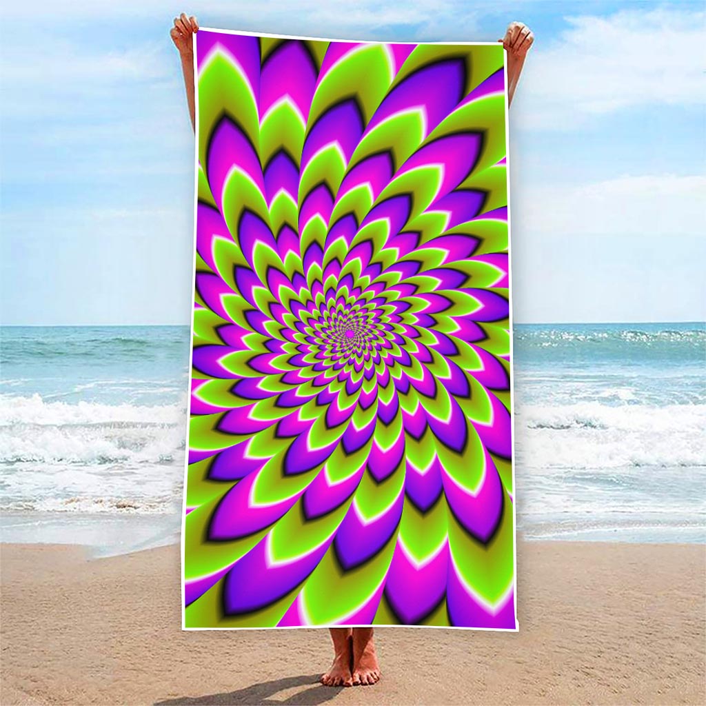 Green Expansion Moving Optical Illusion Beach Towel