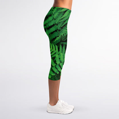 Green Fern Leaf Print Women's Capri Leggings