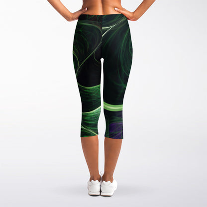 Green Fractal Print Women's Capri Leggings