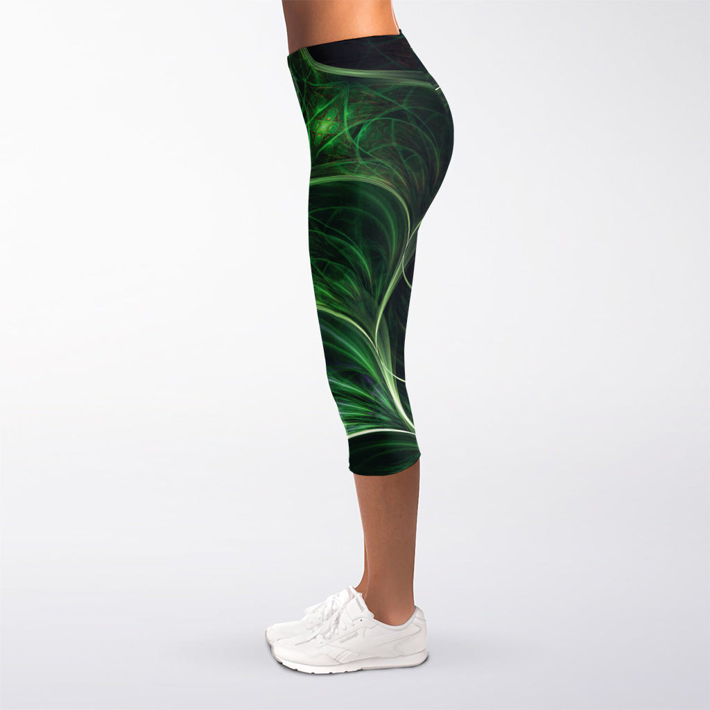 Green Fractal Print Women's Capri Leggings