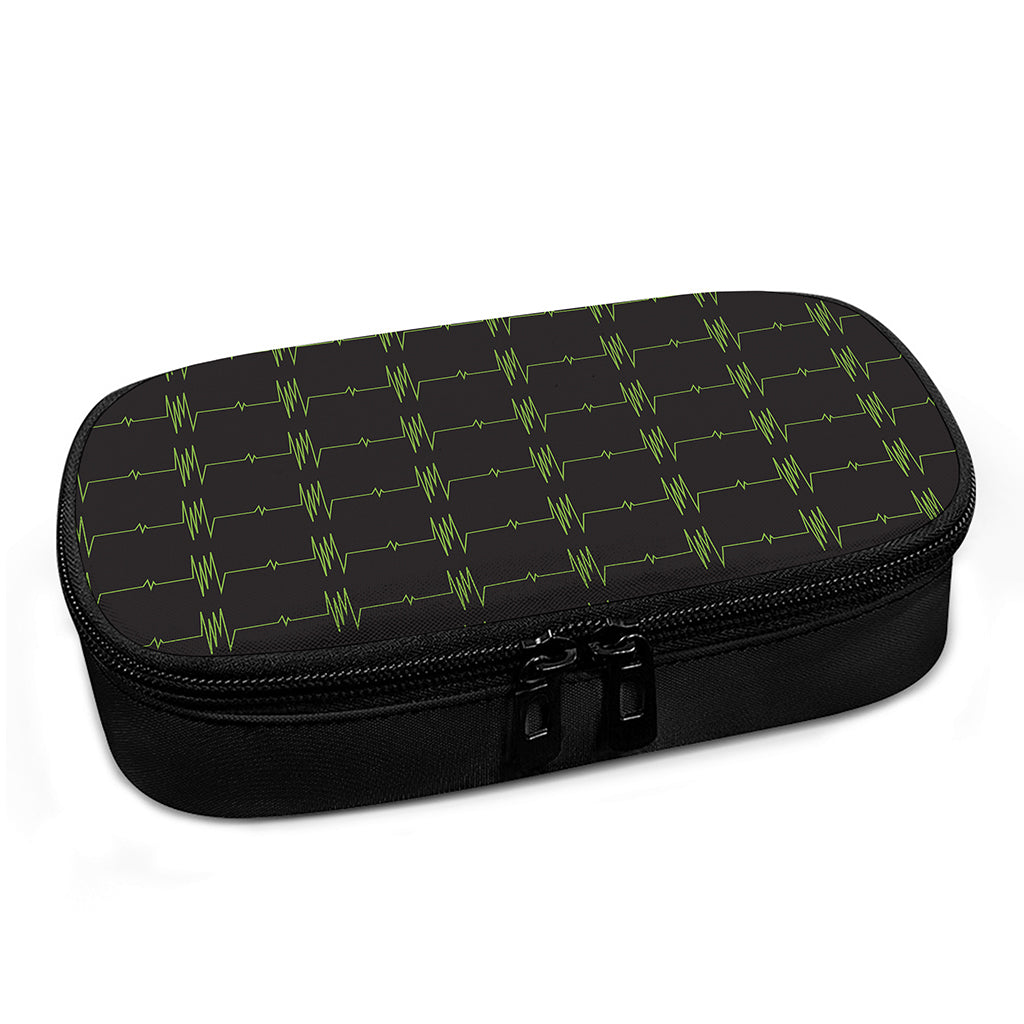 Green Heartbeat Pattern Print Insulin Cooler Travel Case