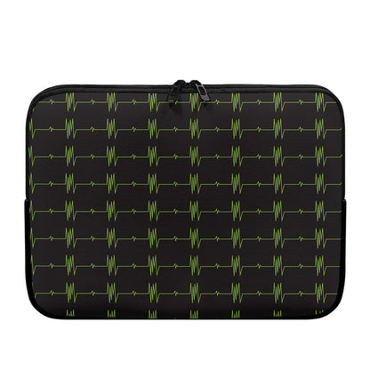 Green Heartbeat Pattern Print Laptop Sleeve