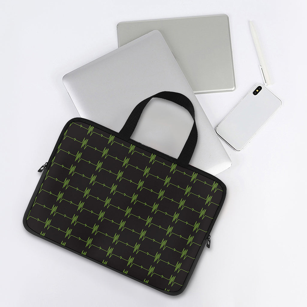 Green Heartbeat Pattern Print Laptop Sleeve With Handle