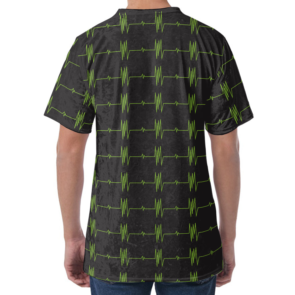 Green Heartbeat Pattern Print Men's Velvet T-Shirt