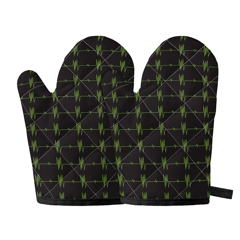 Green Heartbeat Pattern Print Oven Mitts