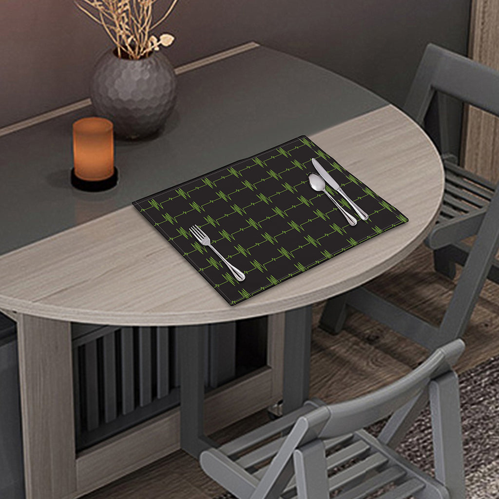 Green Heartbeat Pattern Print Placemat