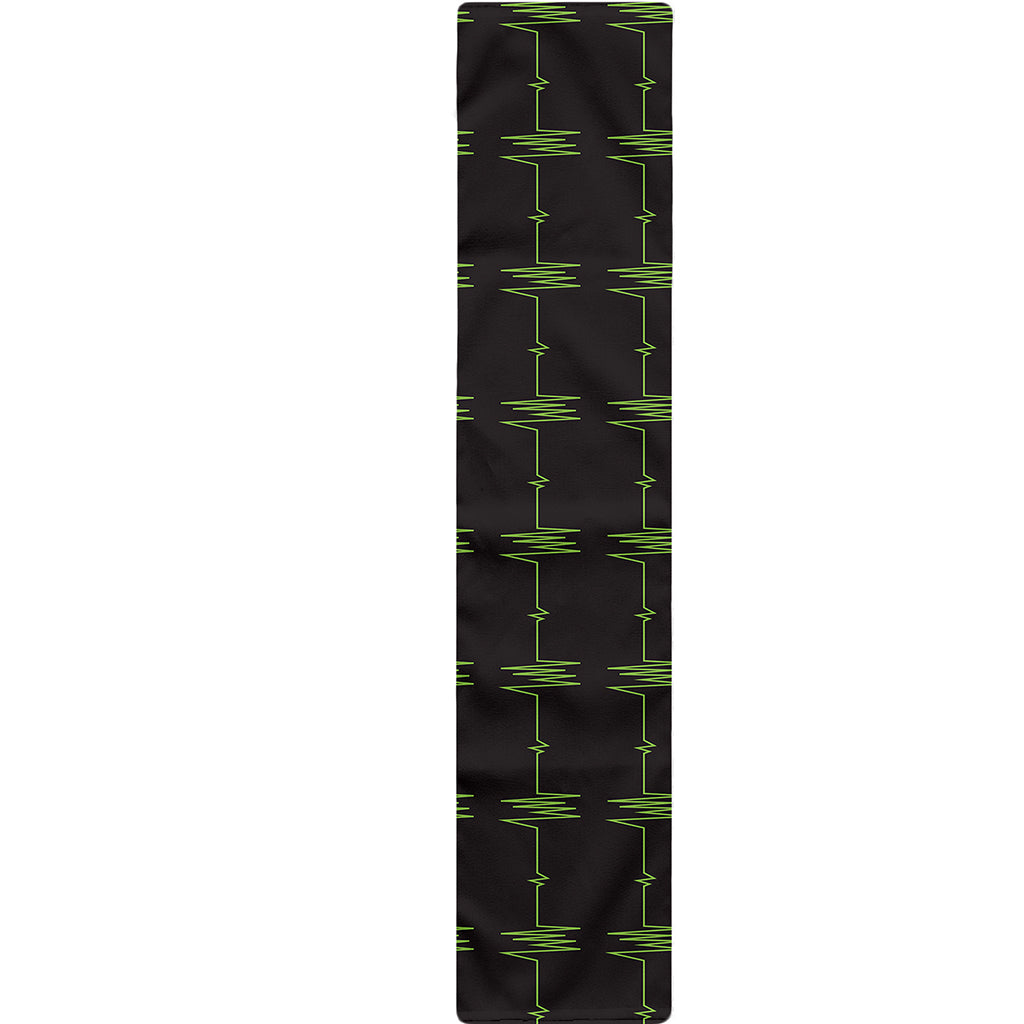 Green Heartbeat Pattern Print Table Runner