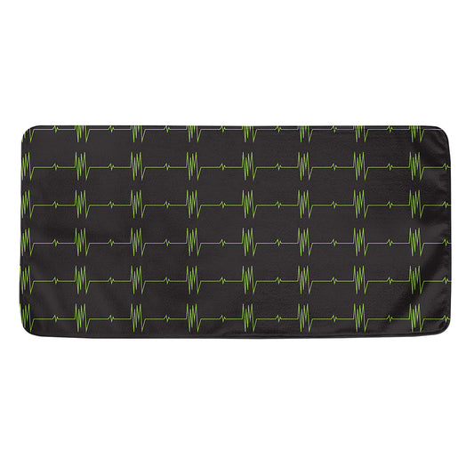 Green Heartbeat Pattern Print Towel