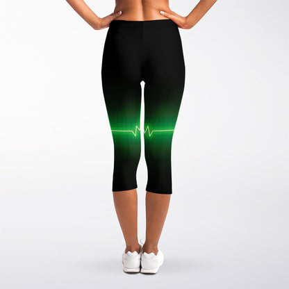 Green Heartbeat Print Women's Capri Leggings