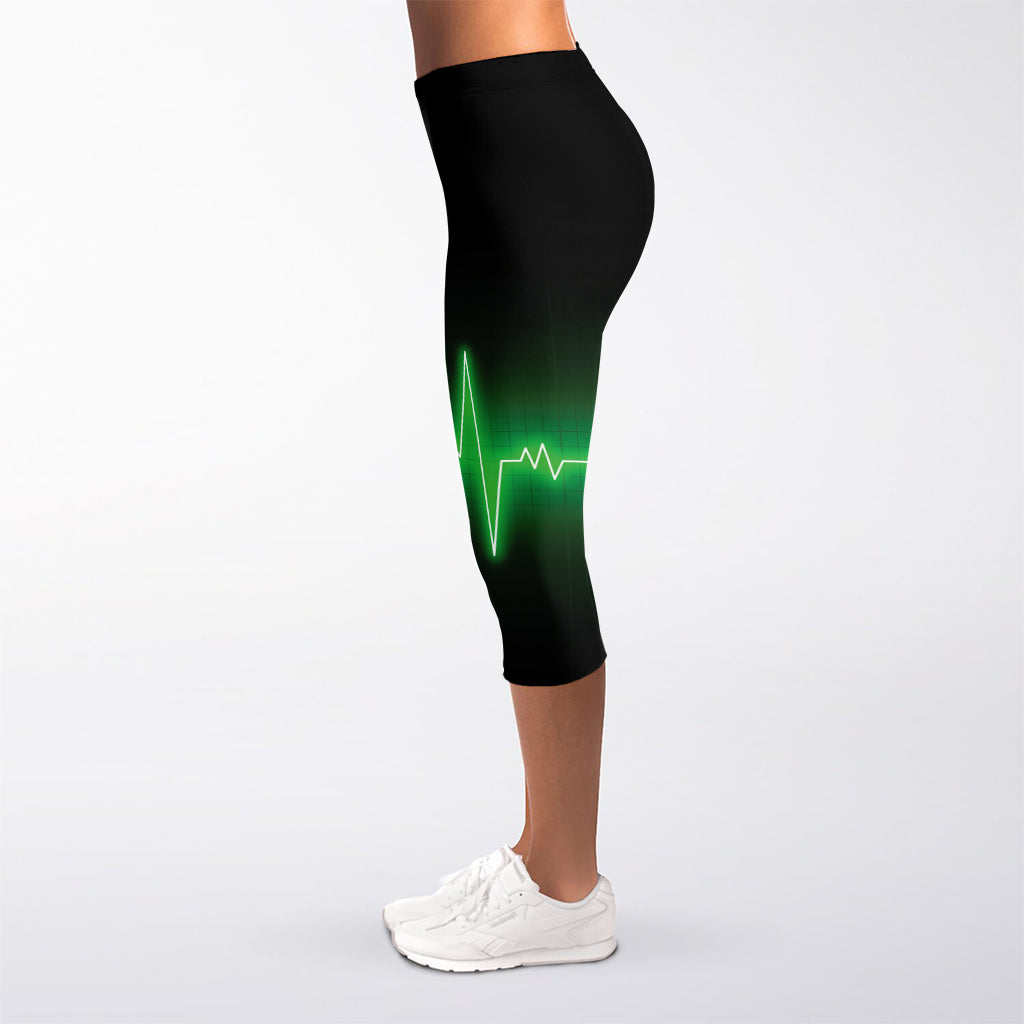 Green Heartbeat Print Women's Capri Leggings