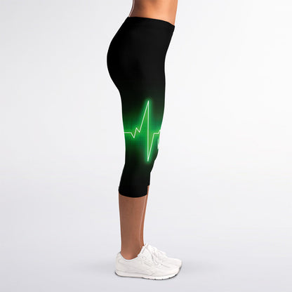 Green Heartbeat Print Women's Capri Leggings
