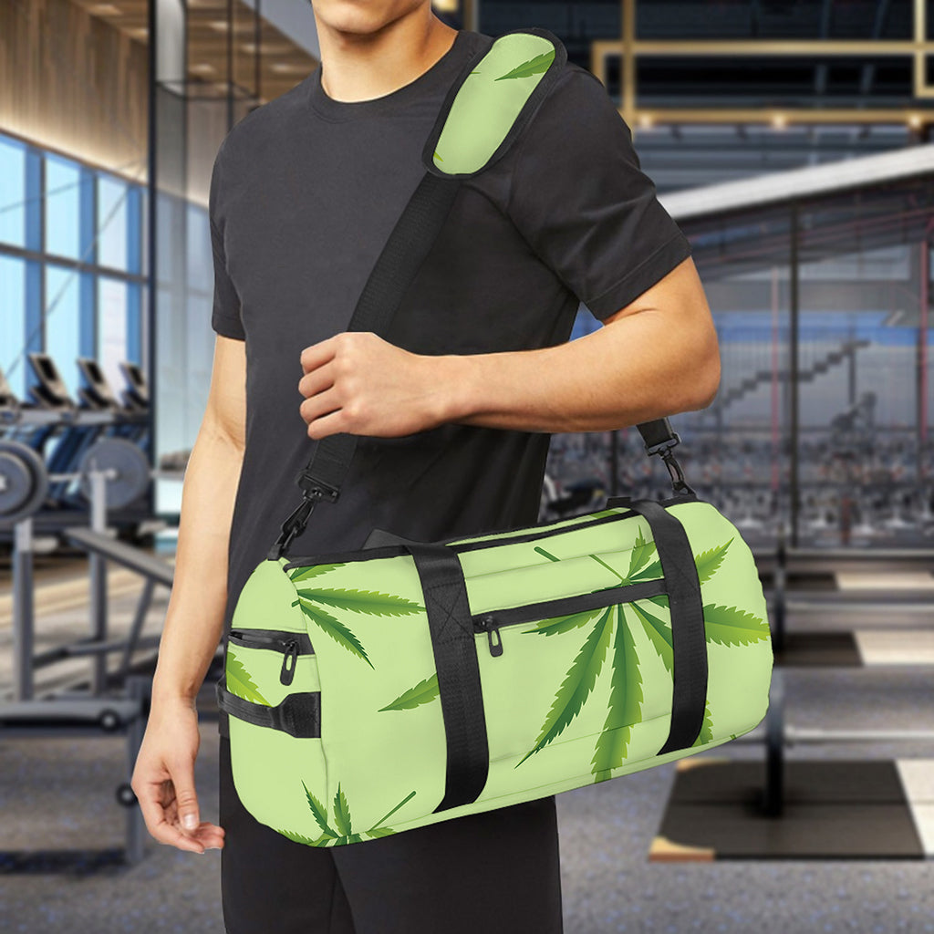 Green Hemp Leaves Pattern Print Gym Bag