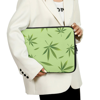 Green Hemp Leaves Pattern Print Laptop Sleeve